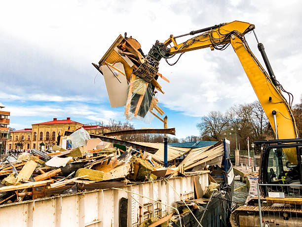 Best Local Junk Hauling  in Butler, IN